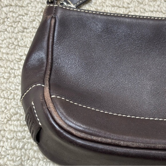 Coach Vintage Hampton Demi Baguette Shoulder Bag - Picture 11 of 16